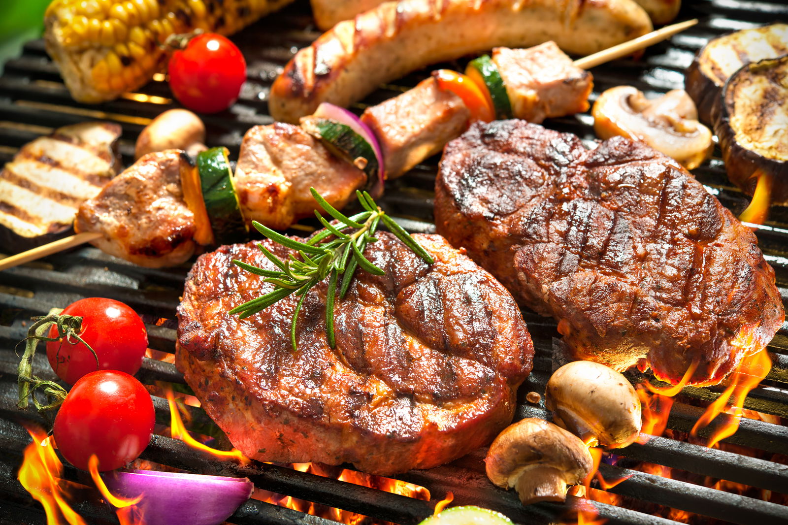 Grillfleisch auf dem Grill