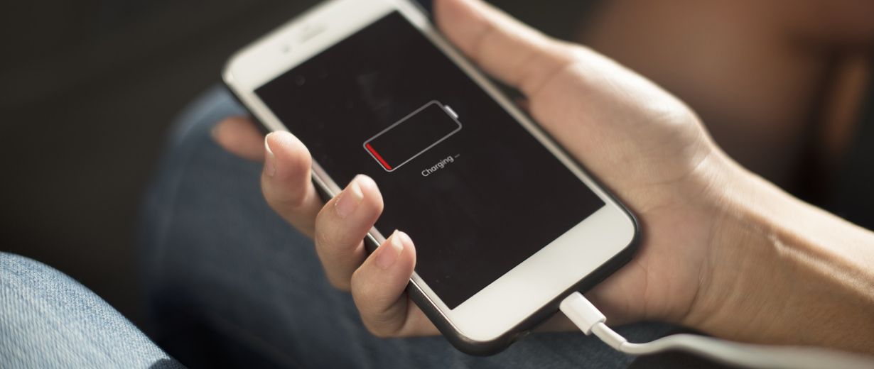 Smartphone wird geladen