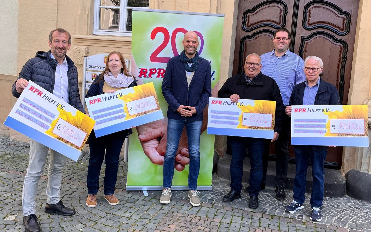 Spendenübergabe Wandern