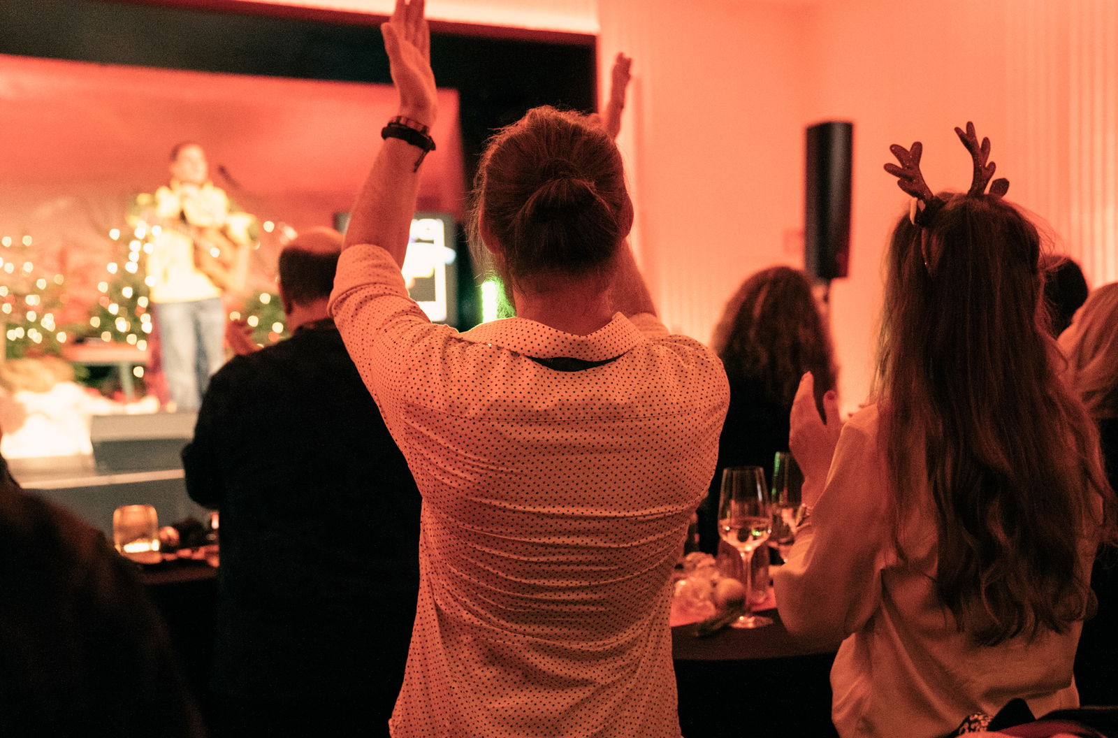 Weihnachtsfeier mit Dermot Kennedy