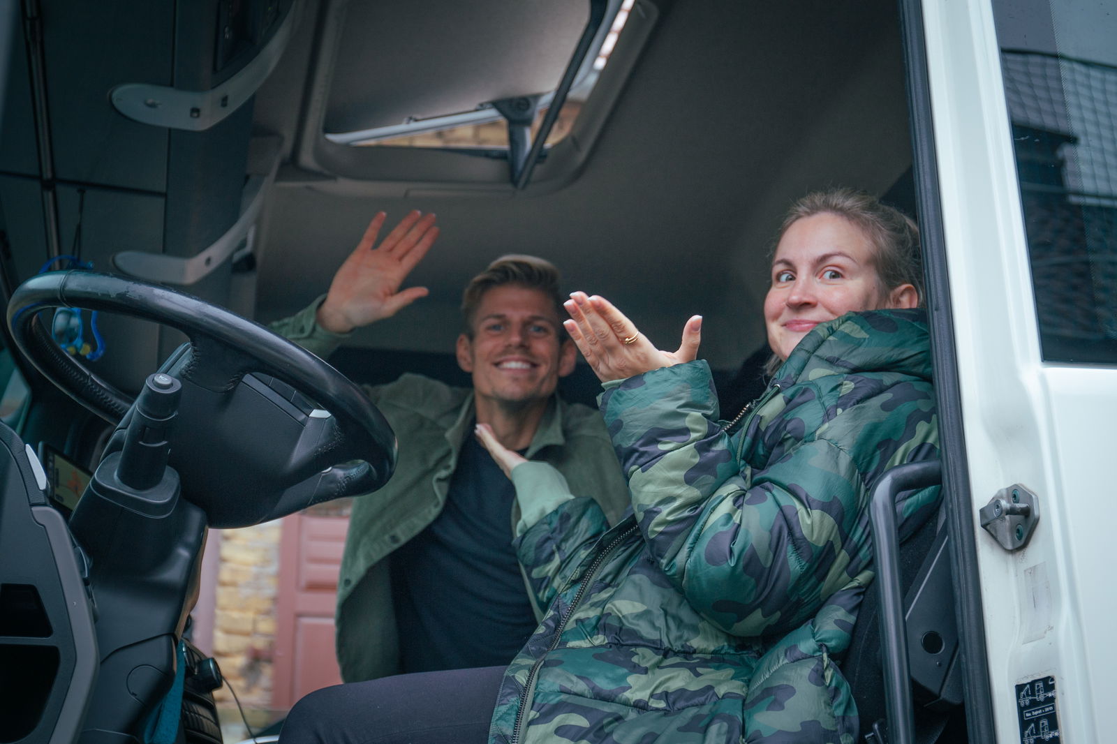 Die RPR1. Guten Morgen Show am Steuer des LKW