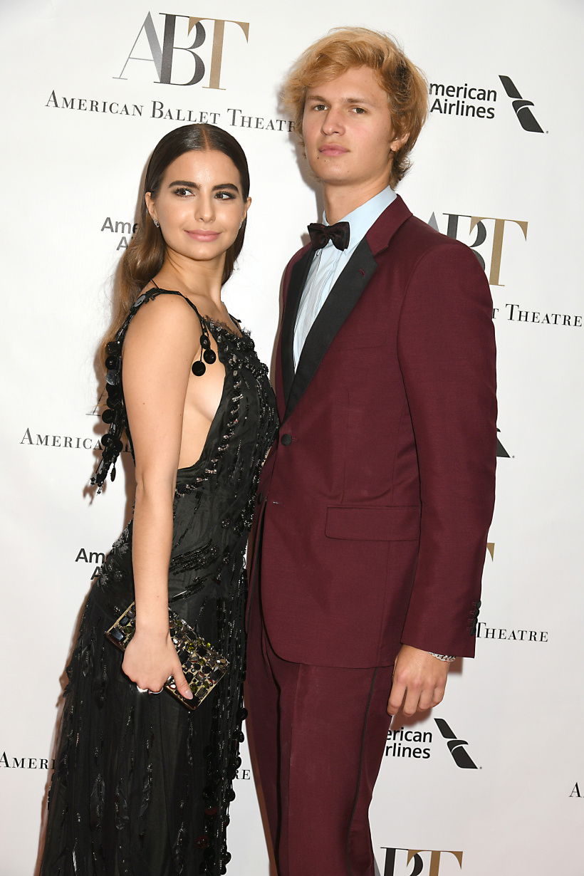 Ansel Elgort und Violetta Komyshan