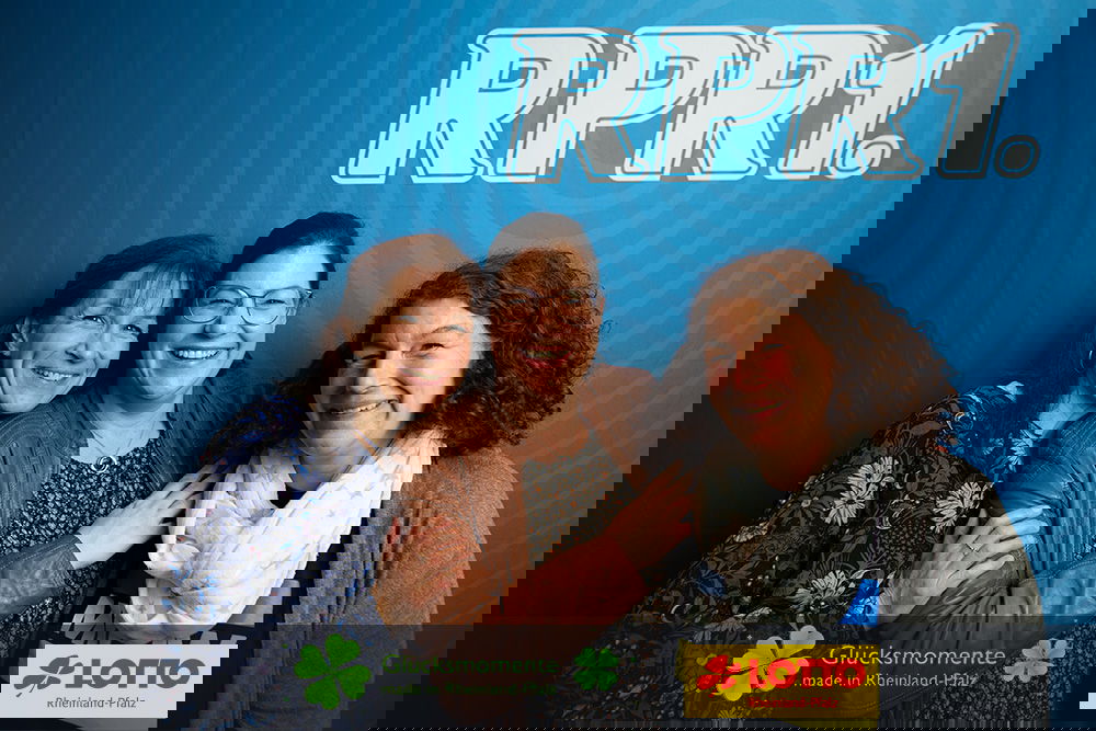 Hörerinnen und Hörer beim Adventskonzert mit Milow