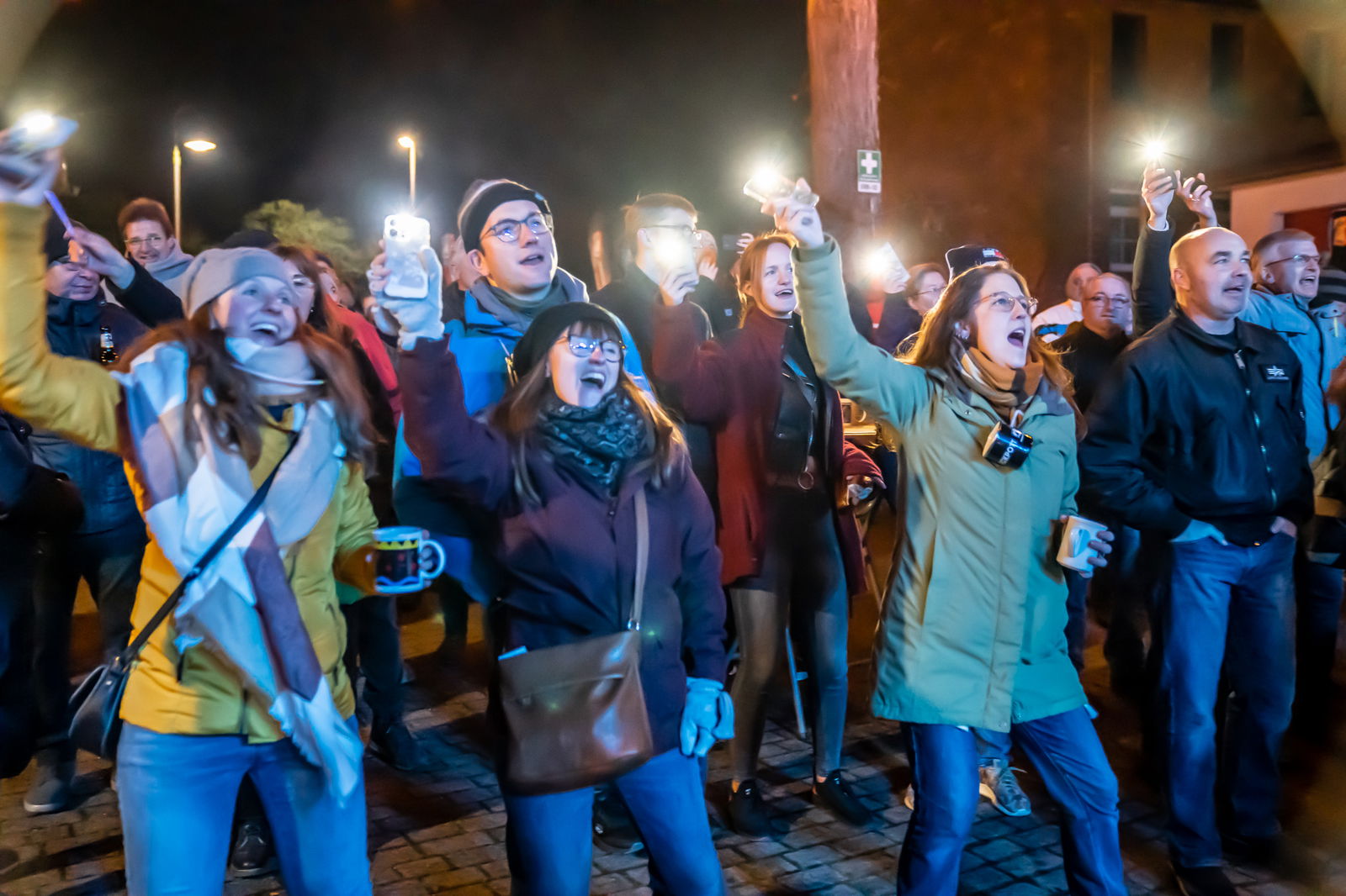 Das REGENBOGEN 2-Dorfglühen