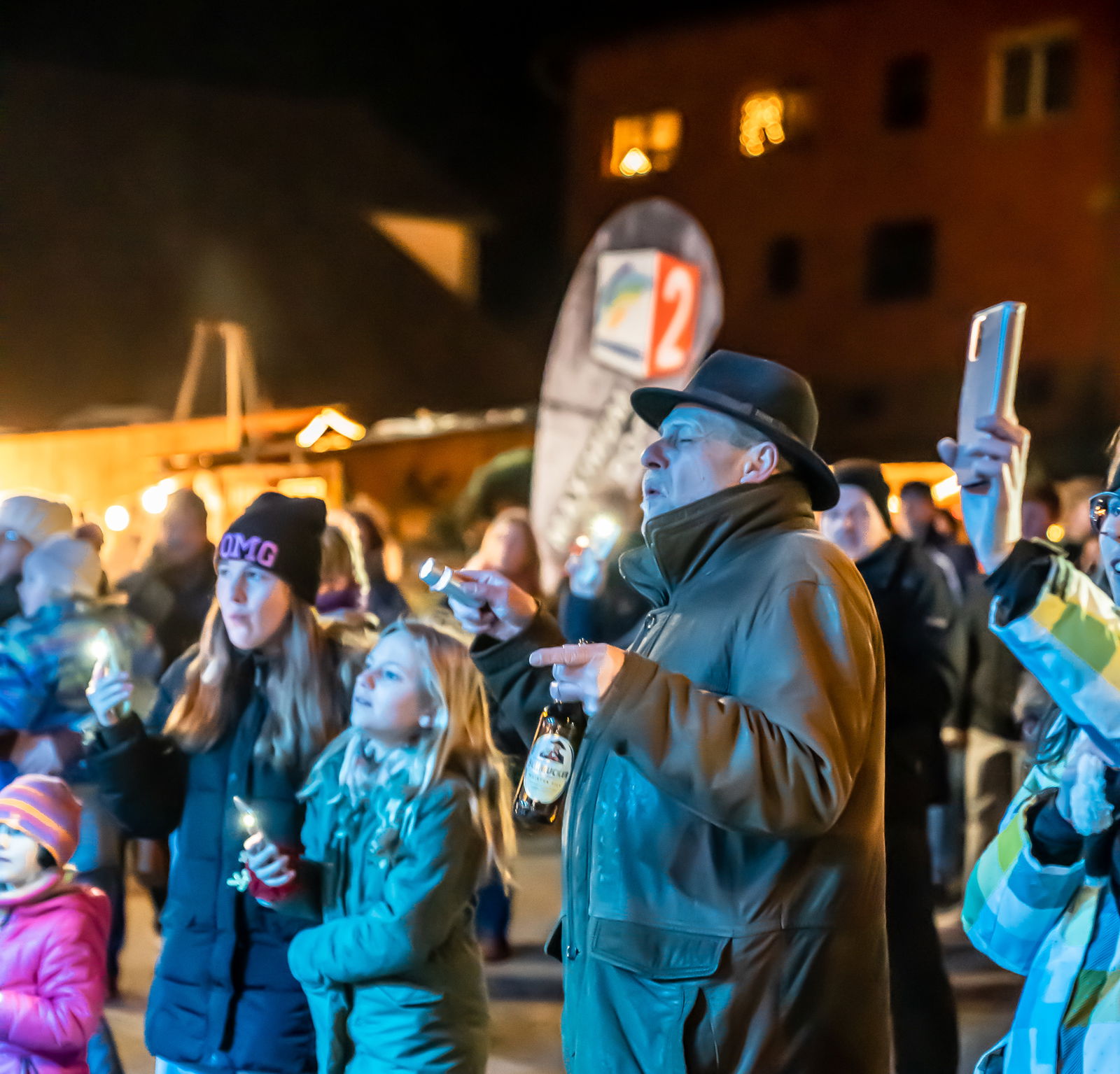 Das REGENBOGEN 2-Dorfglühen