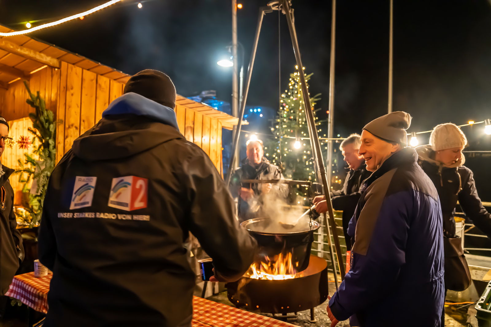 Das REGENBOGEN 2-Dorfglühen