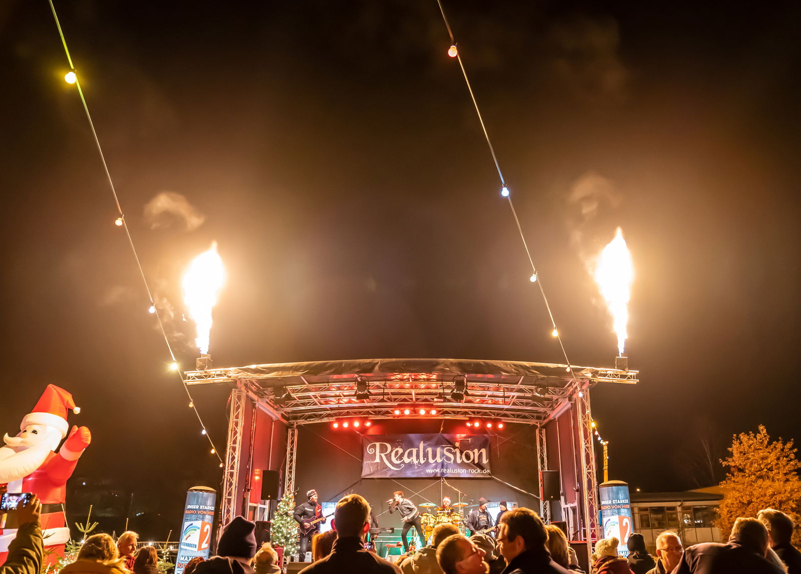 Das REGENBOGEN 2-Dorfglühen