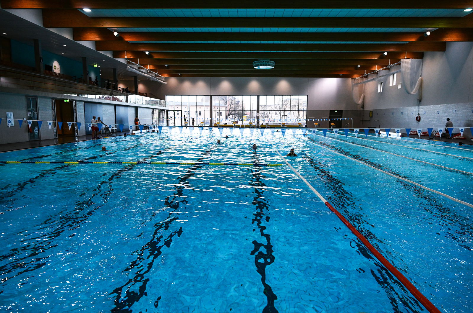 Schwimmbad Hallenbad Schwimmen