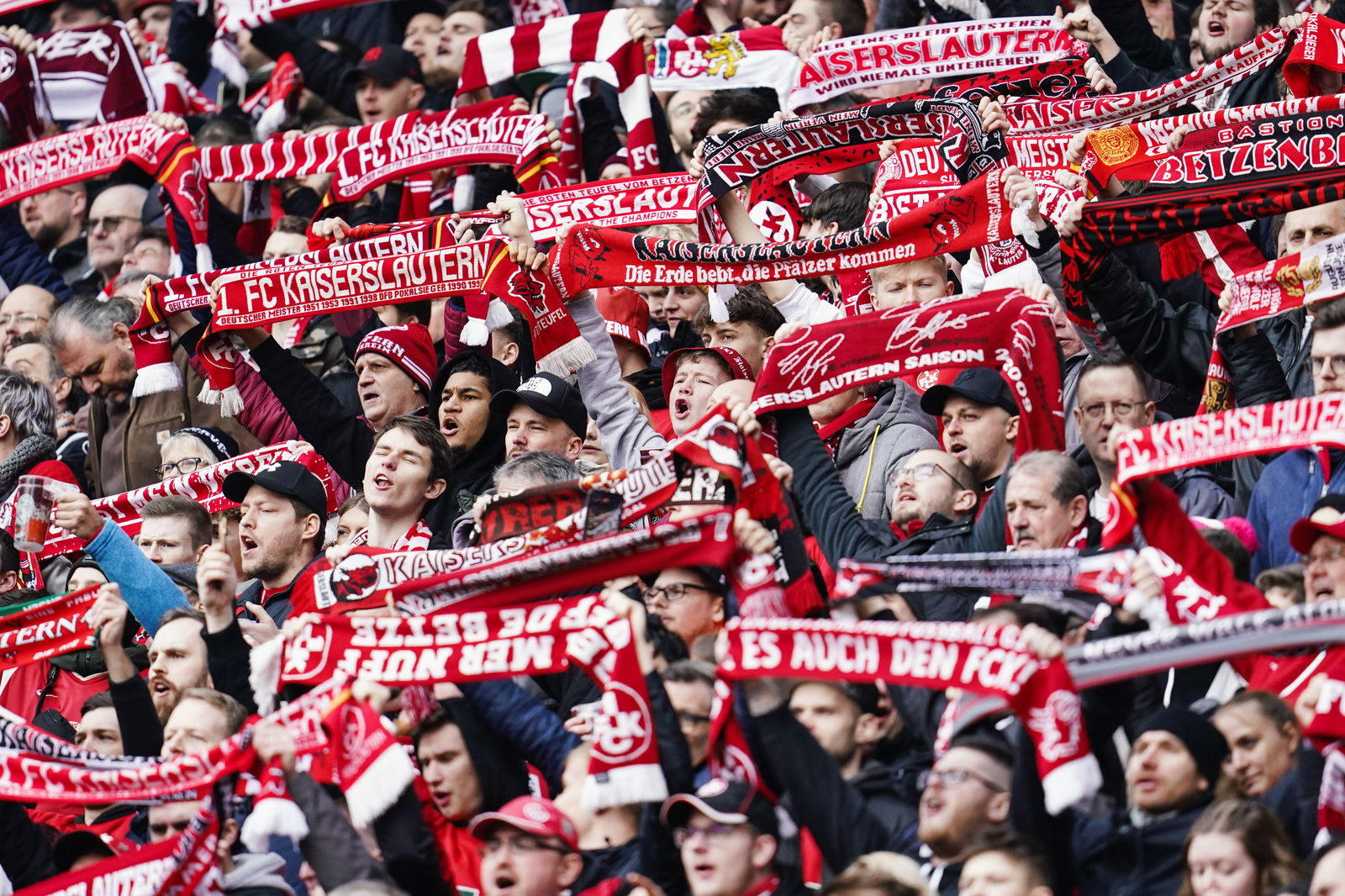 1.FC Kaiserslautern FCK Betzenberg Lautern Fans Fussball
