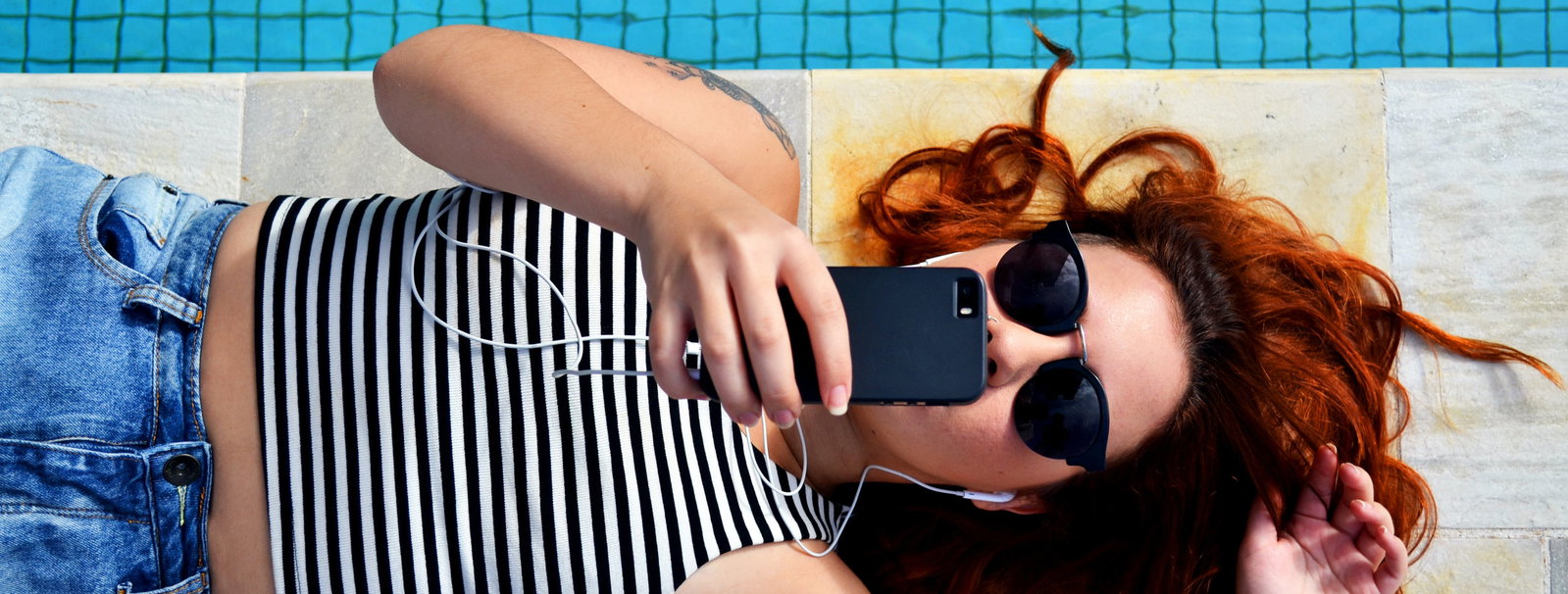 Erreichbarkeit im Urlaub: Das gilt für dich Header