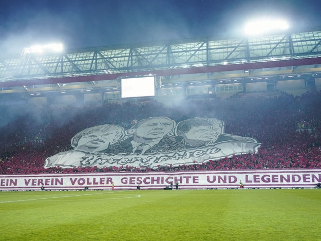 Verstärkung Aus Der Pfalz Münster Angelte Sich Heuer Vom Fck Die Fans Rasteten Aus - 2dkff6j