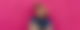 Frau vor pinkfarbenen Hintergrund