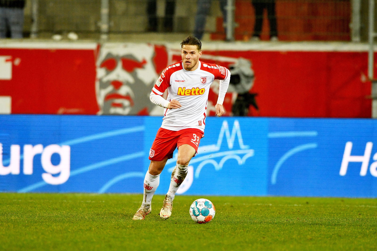 Jan Elvedi FCK Kaiserslautern Regensburg