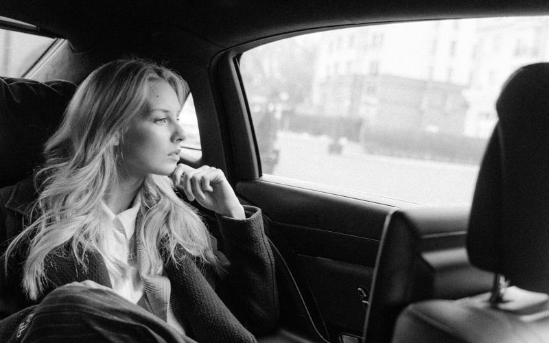 Wenn schon Krawattenpflicht, dann aber richtig kombiniert 