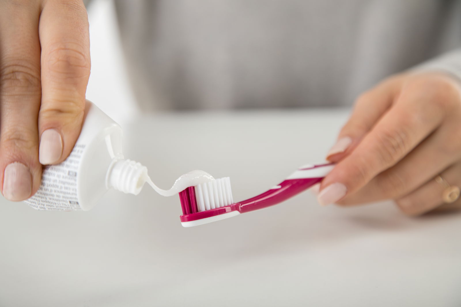 Zahnbürste mit Zahncreme