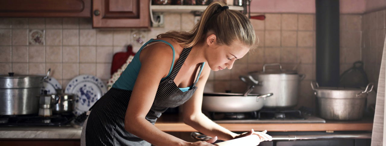 Frau Küche Handwerk