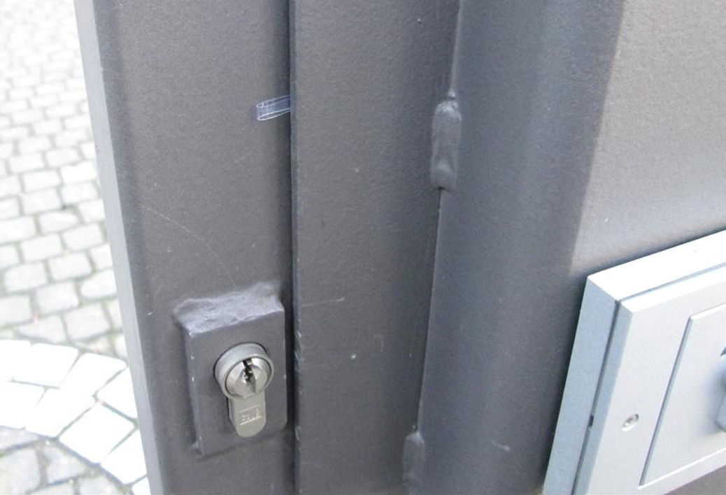 Plastikstreifen an Tür