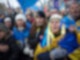 Beginn der Maidan-Proteste: Ukrainische Bürgerinnen und Bürger singen im November 2013 auf dem Unabhängigkeitsplatz in Kiew die Nationalhsymne.