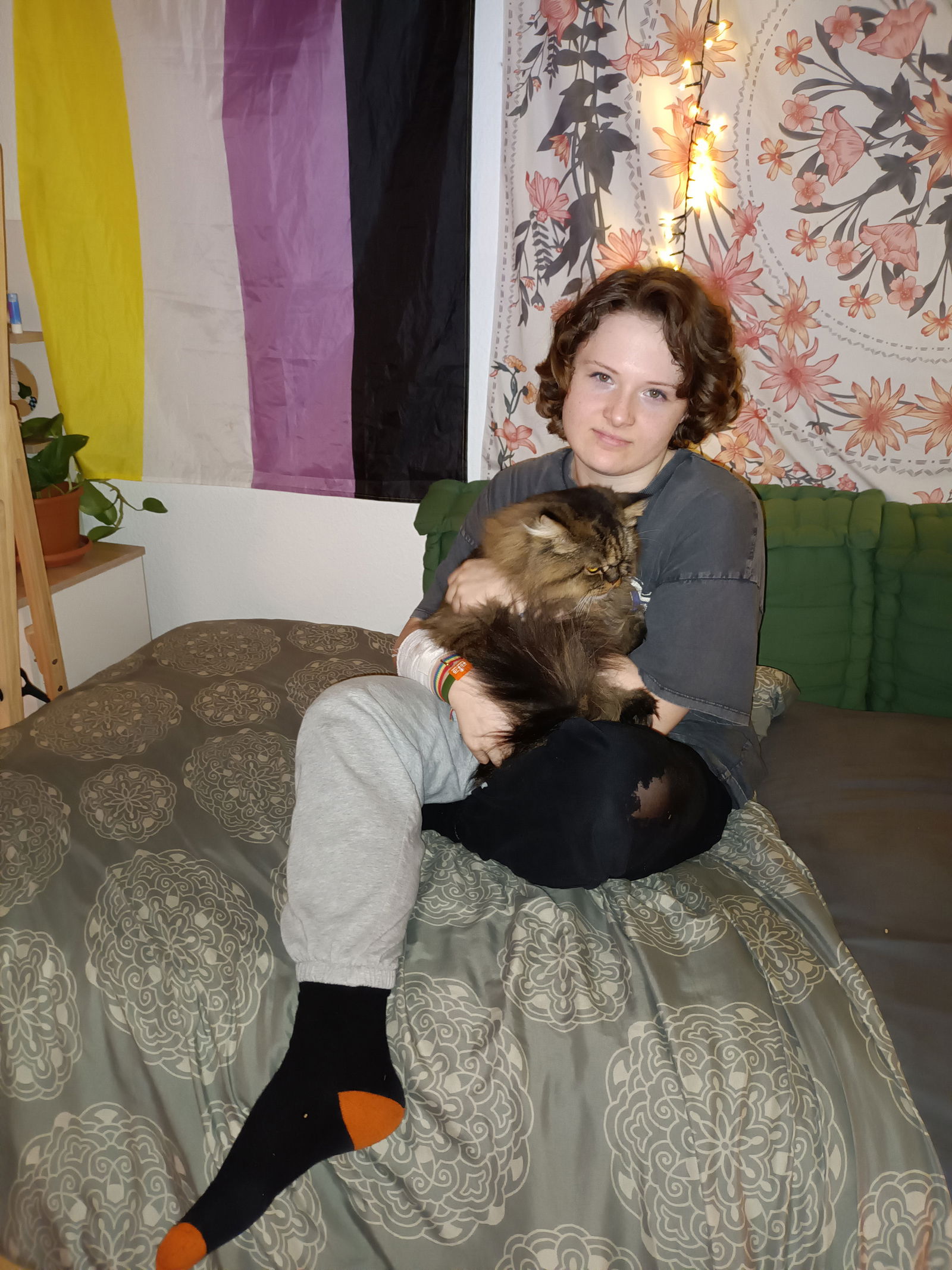 Wolke mit ihrer Katze