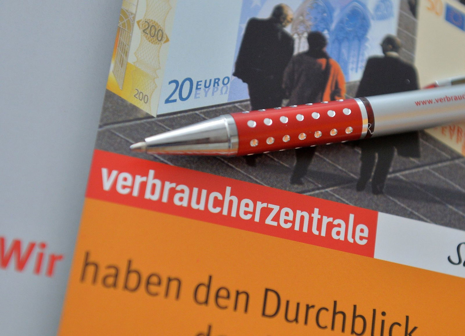 Das Klimageld steht als Konzept im Koalitionsvertrag von SPD, Grünen und FDP. Nun gibt es Forderungen zur Umsetzung.