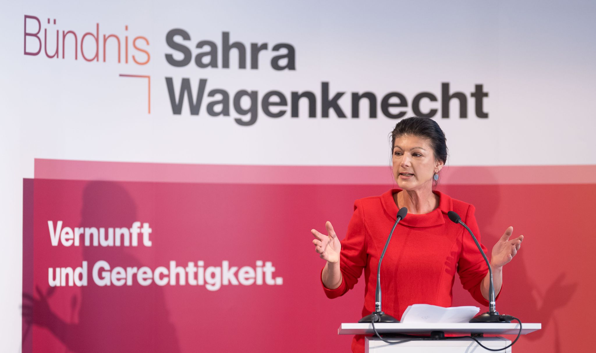 Ampel «kriegsbesoffen»: Wagenknecht Warnt Vor Kriegsgefahr | Radio ...