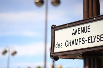 champs-elyse_schild