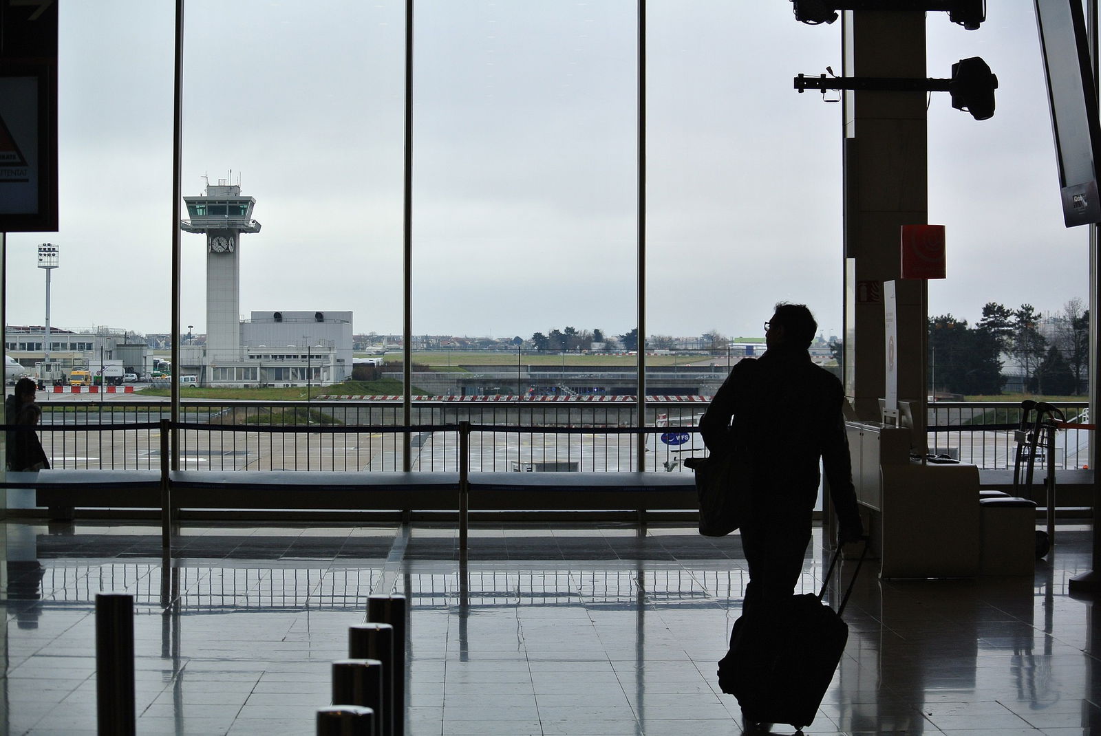 Flughafen Tower und Terminal
