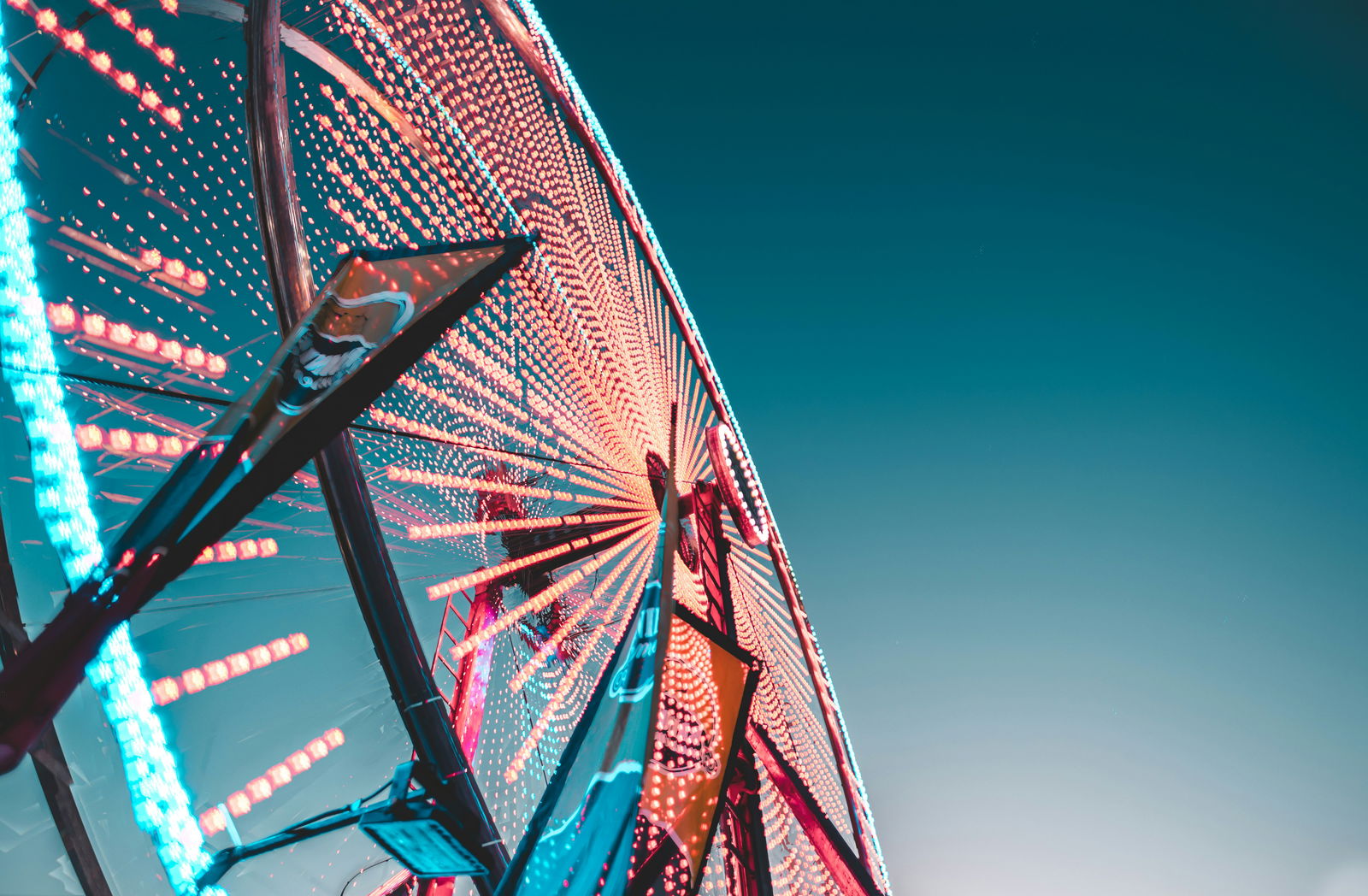 Riesenrad auf einem Volksfest