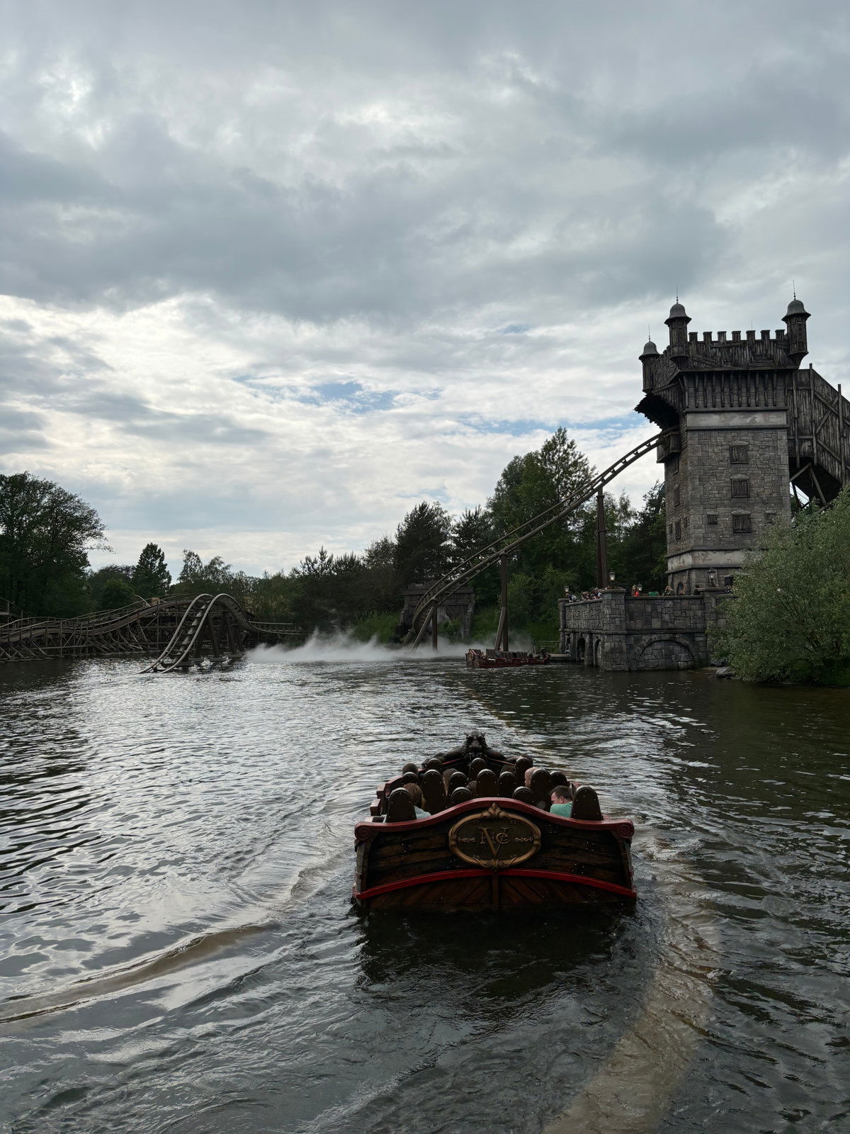 Wasserachterbahn "De vliegende Hollander"