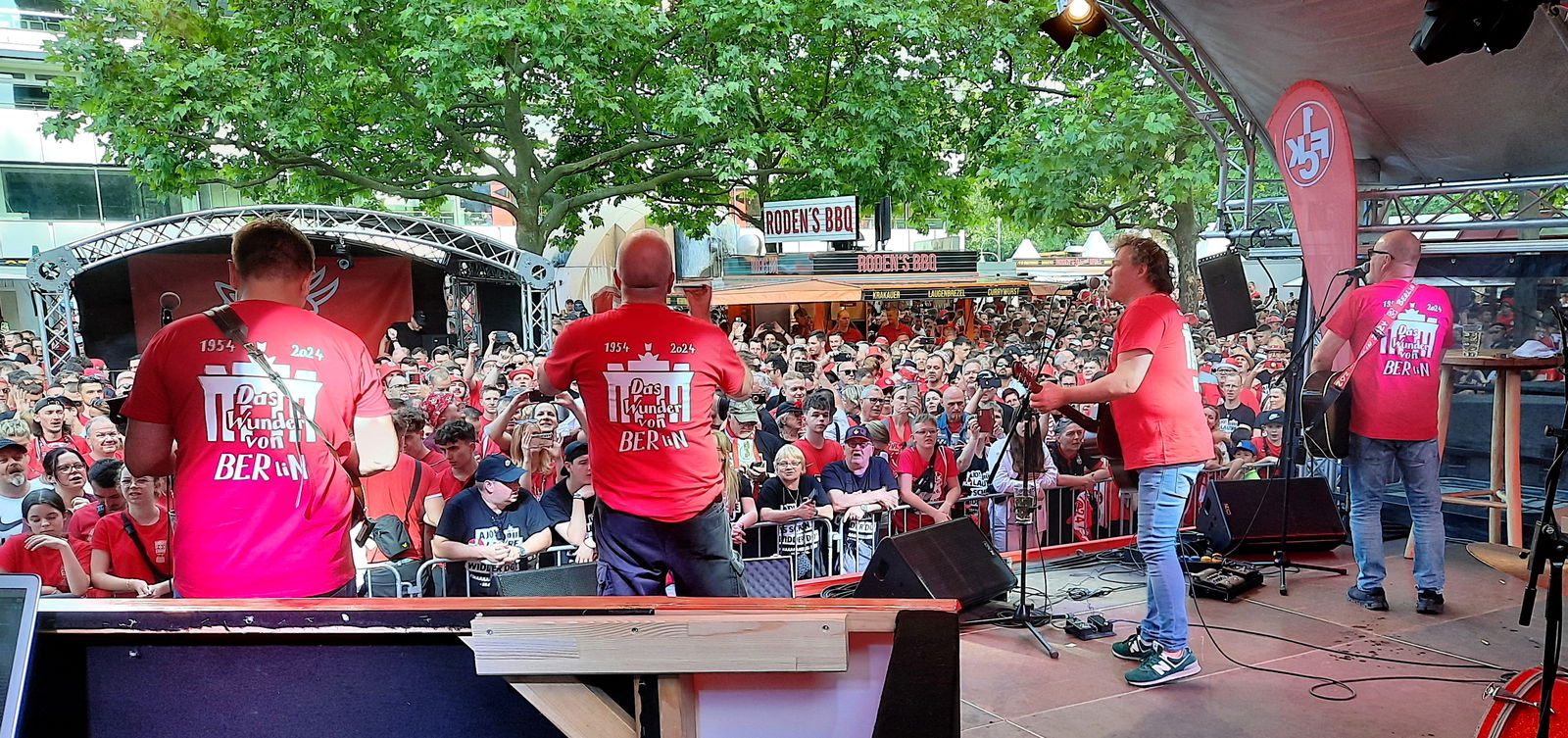 Die Anonymen Giddarischde live in Berlin