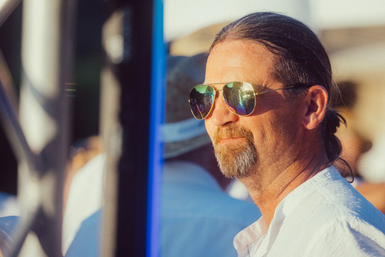 Regenbogen Partyschiff 2024