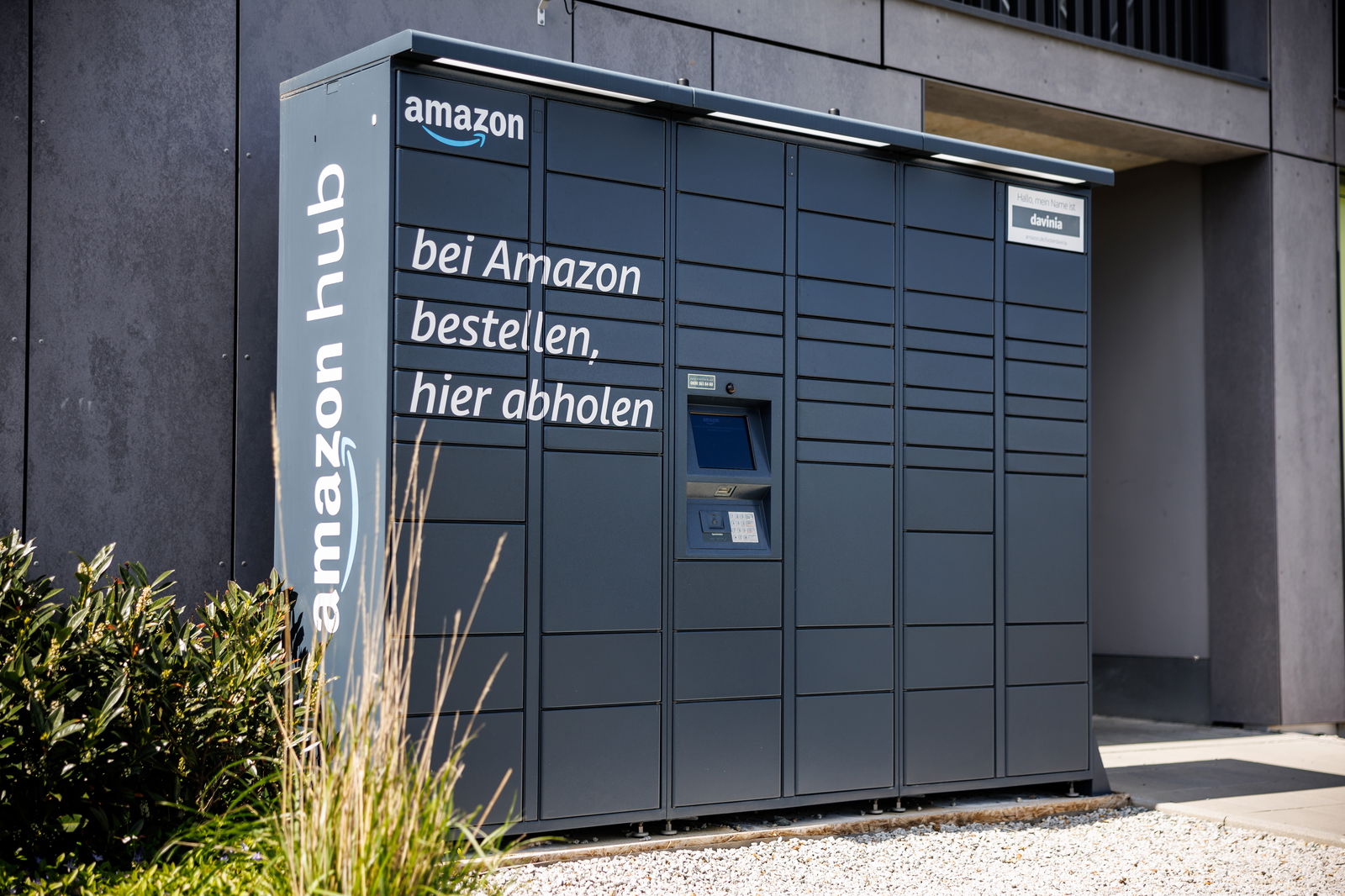 Amazon Locker
