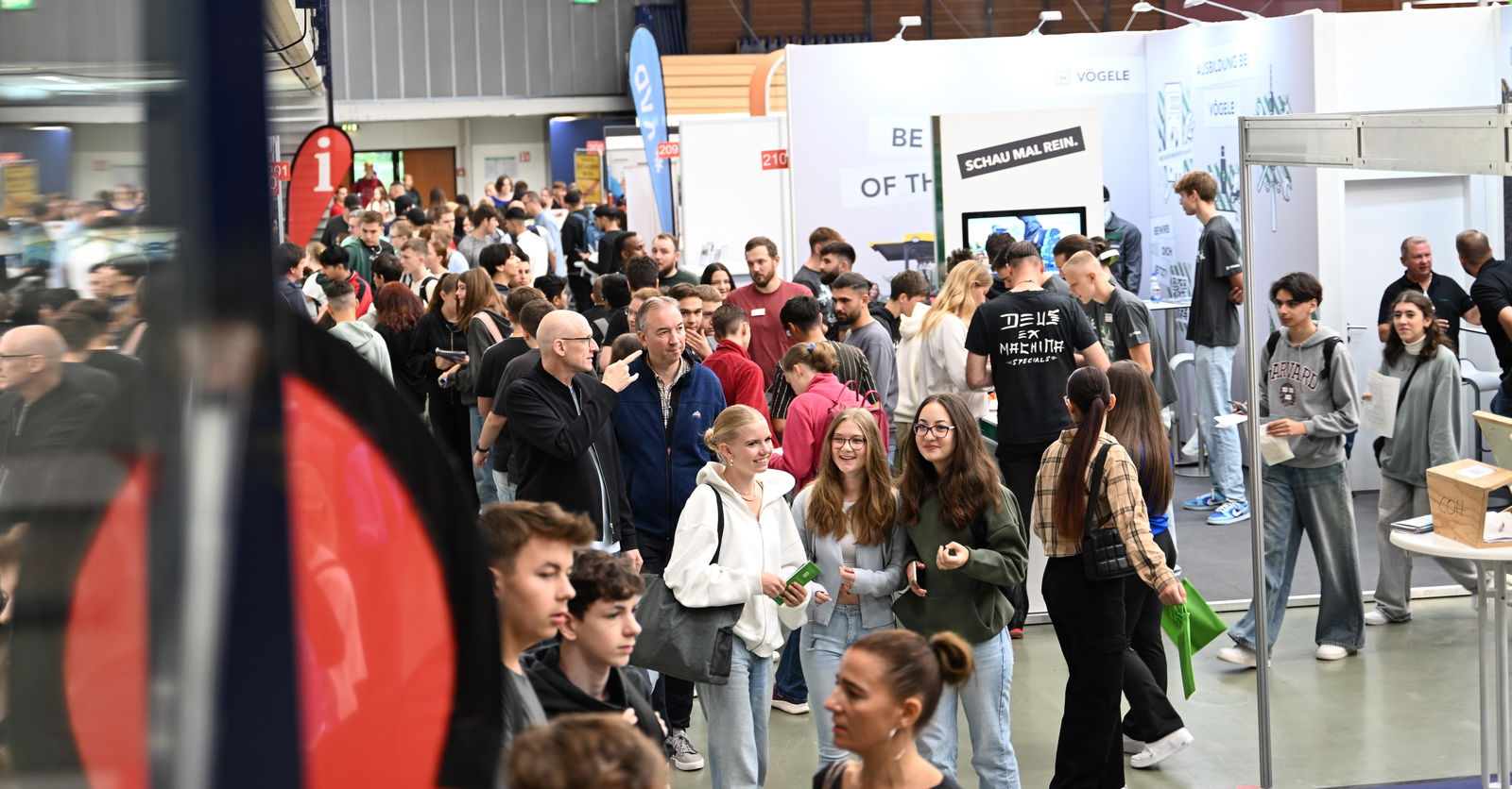 Auf dem Sprung ins Berufsleben oder ins Studium? Header