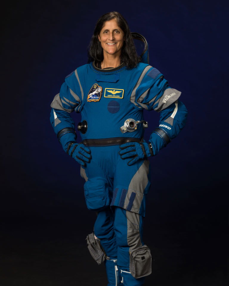 Sunita Suni Williams Astronautin SpaceX ISS Boing Starline NASA