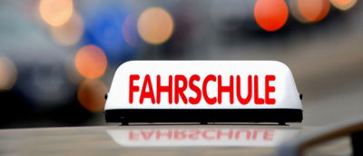 Fahrschul Schild