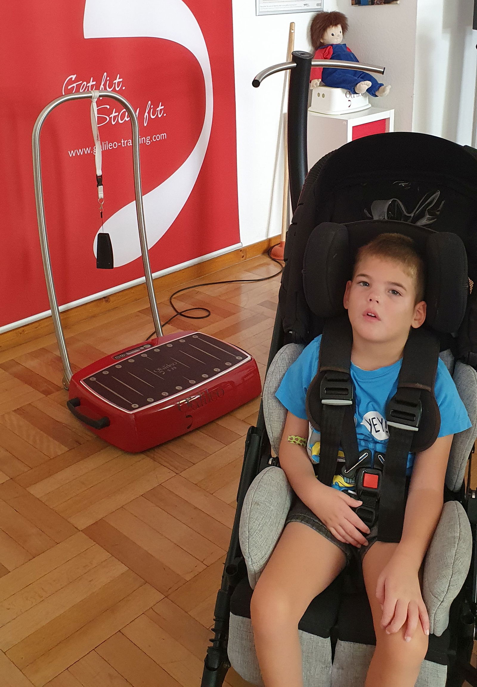 Nico bekommt den Galileo Trainer
