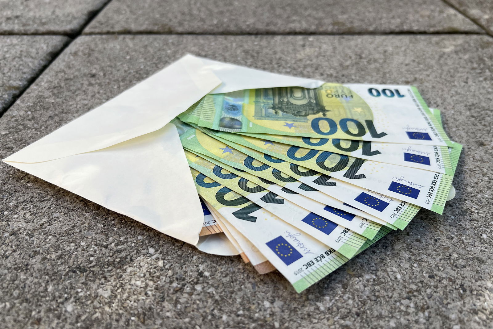 Geld auf der Straße