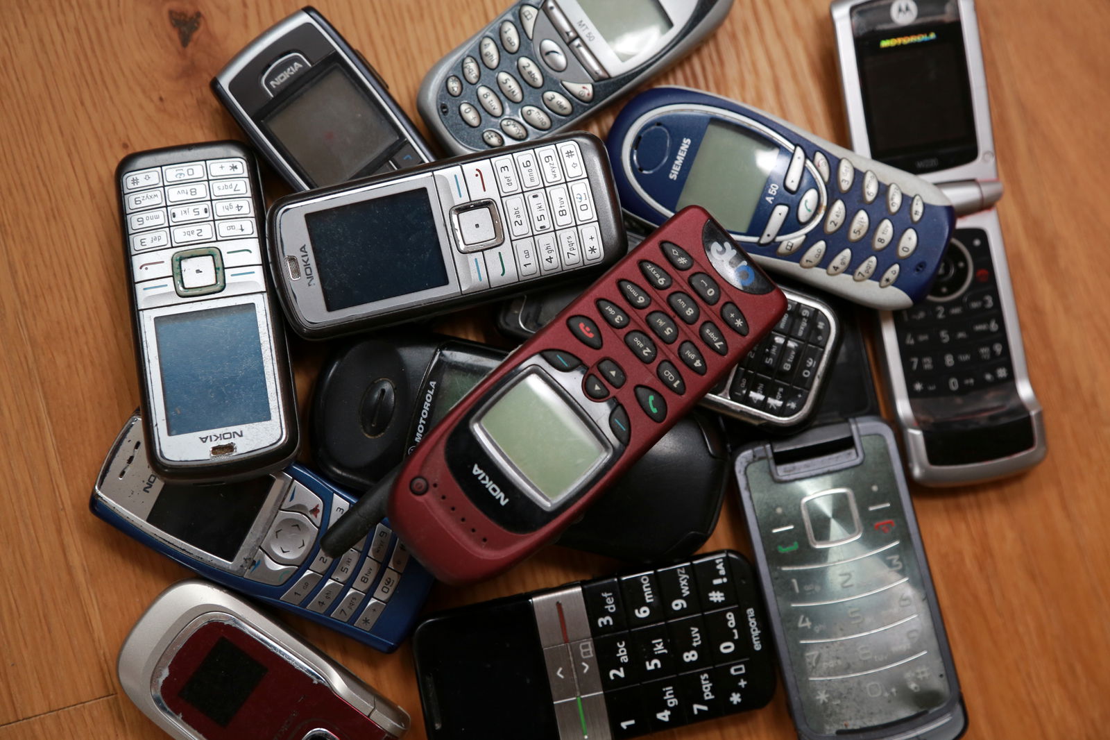 Alte gebrauchte Handys