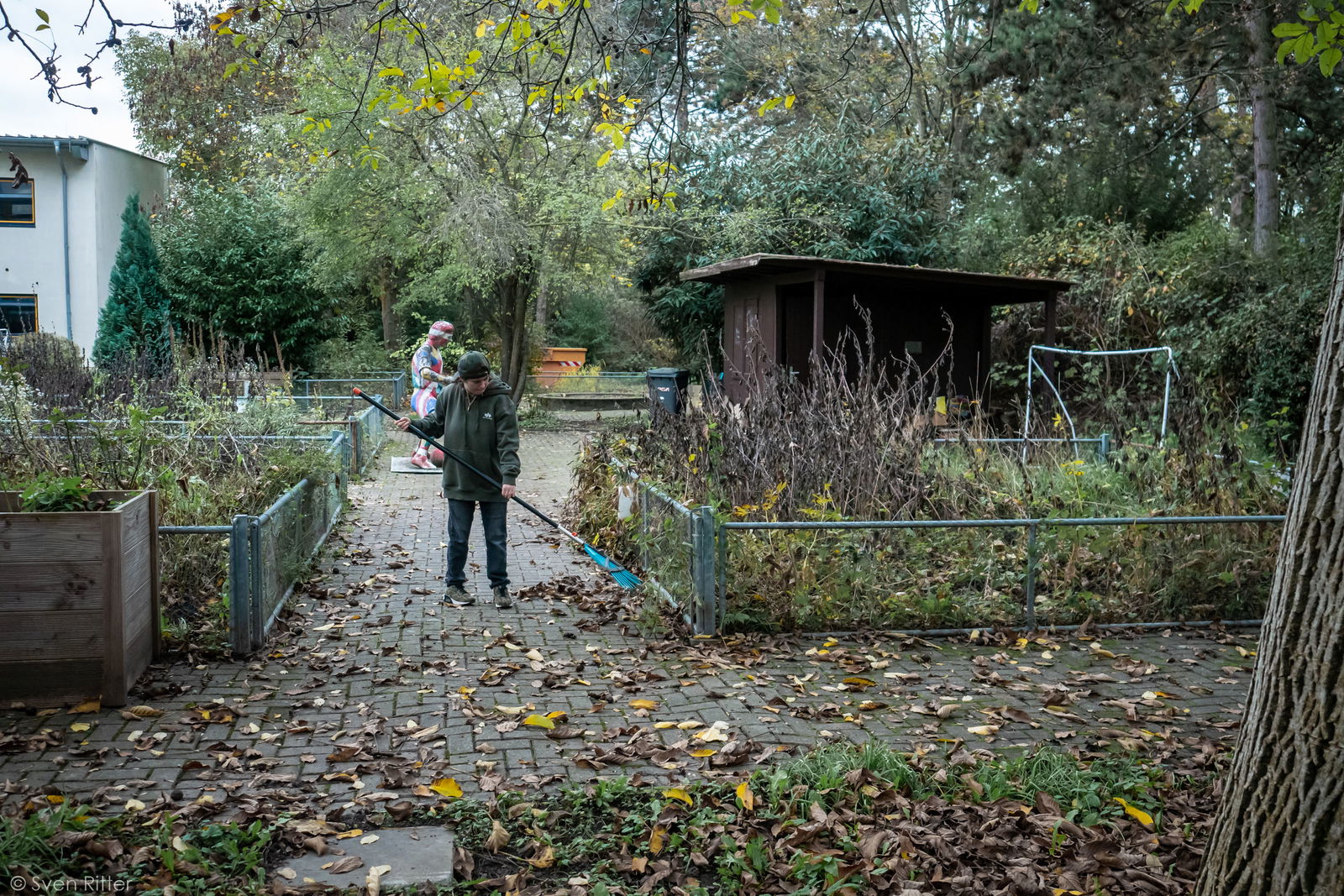 KuR Arbeiten im Schulgarten Georgens-Schule LU