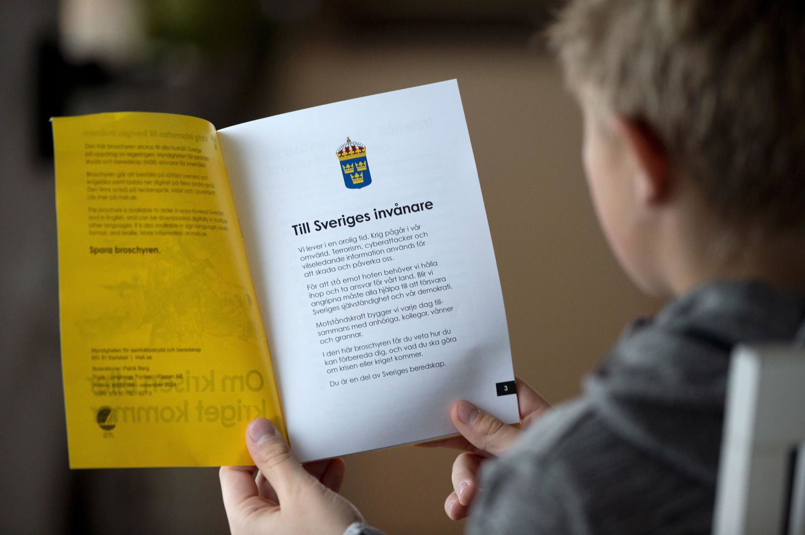 Schwedens Regierung sendet Leitfaden an alle Haushalte. Jeder Bürger soll im Falle einer Kriese oder eines Krieges wissen was zu tun ist