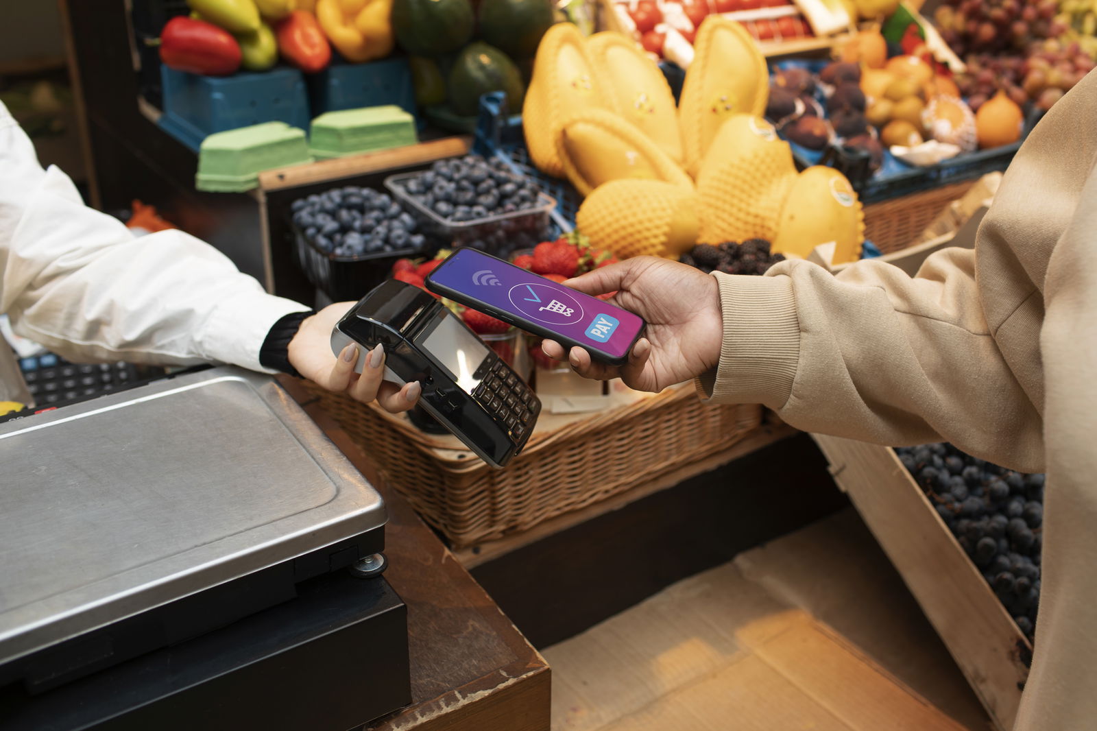 Bezahlen an der Supermarktkasse