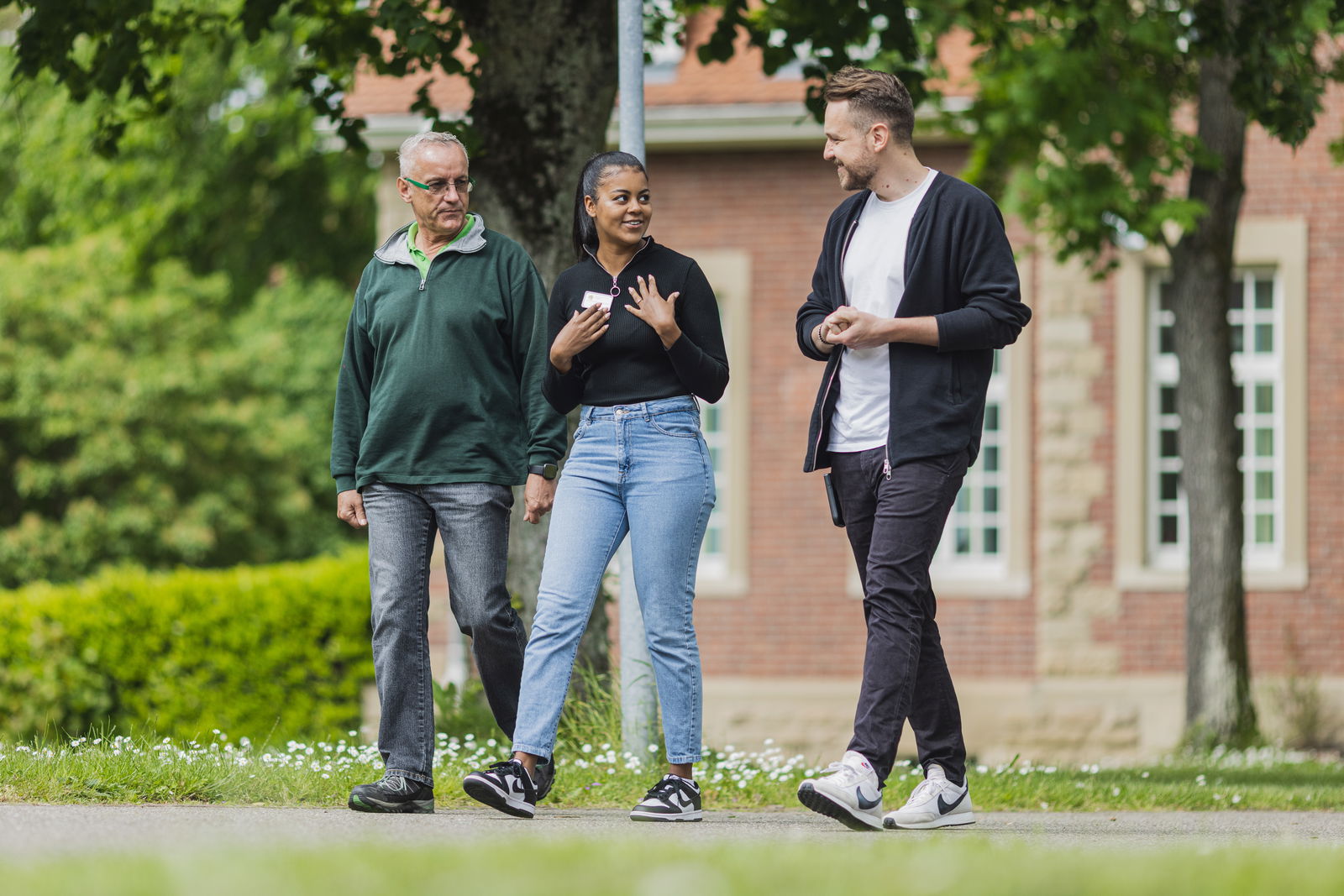 Pflege, die mehr kann: Dein Job beim PZN
