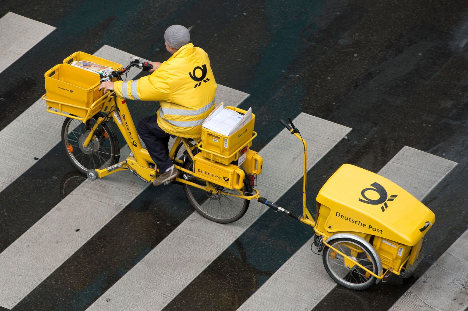 Nach der zweite Verhandlungsrunde wird bei der Deutschen Post für einen Tag lang gestreikt. (Archivbild)