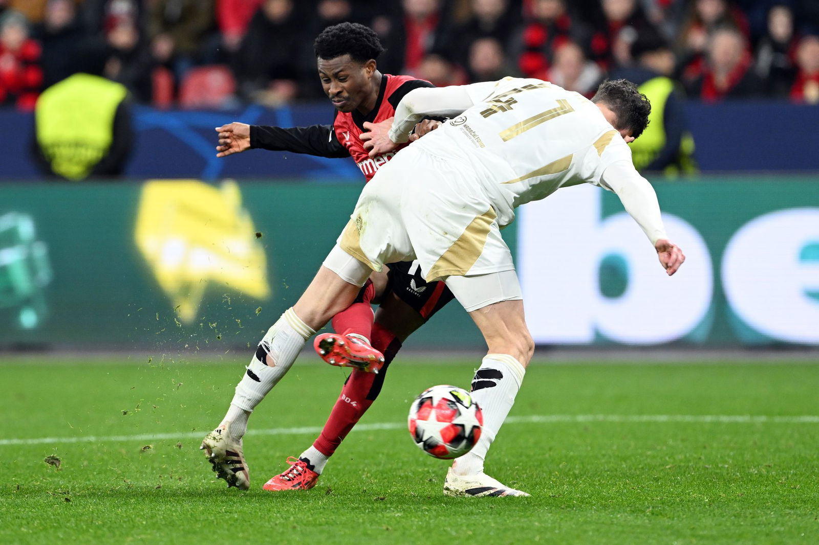 Bayer war fast immer einen Schritt schneller.