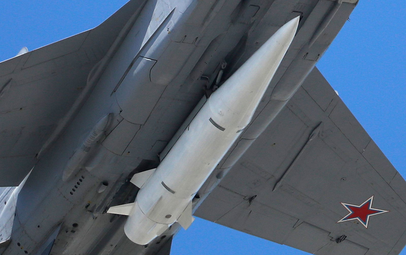 Russland soll bei der Attacke auf das ukrainische Energieversorgungsnetz neben Marschflugkörpern auch Kinschal-Raketen eingesetzt haben (Archivbild)