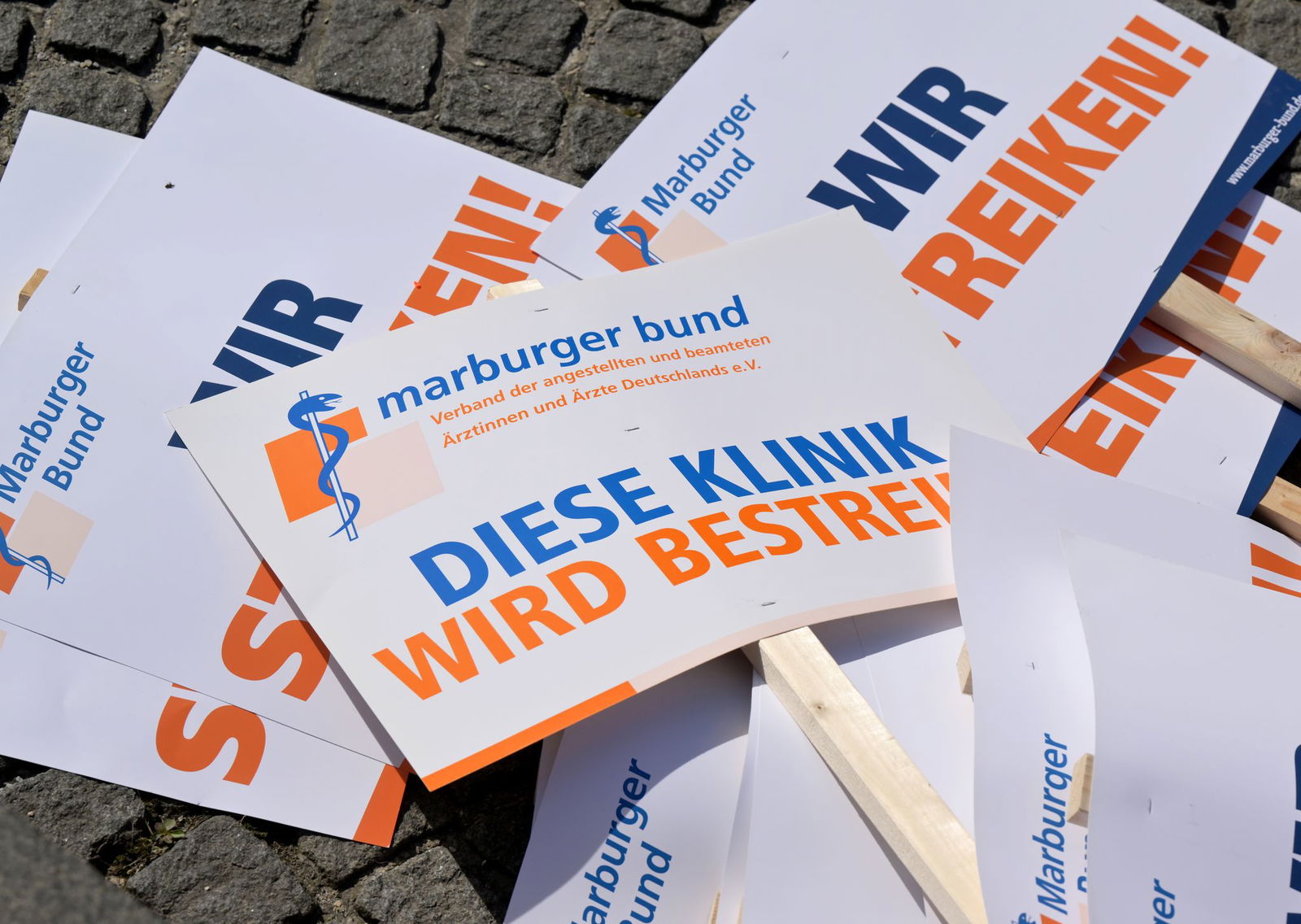 An den betroffenen Kliniken im Saarland gibt es Notdienste (Archivbild)