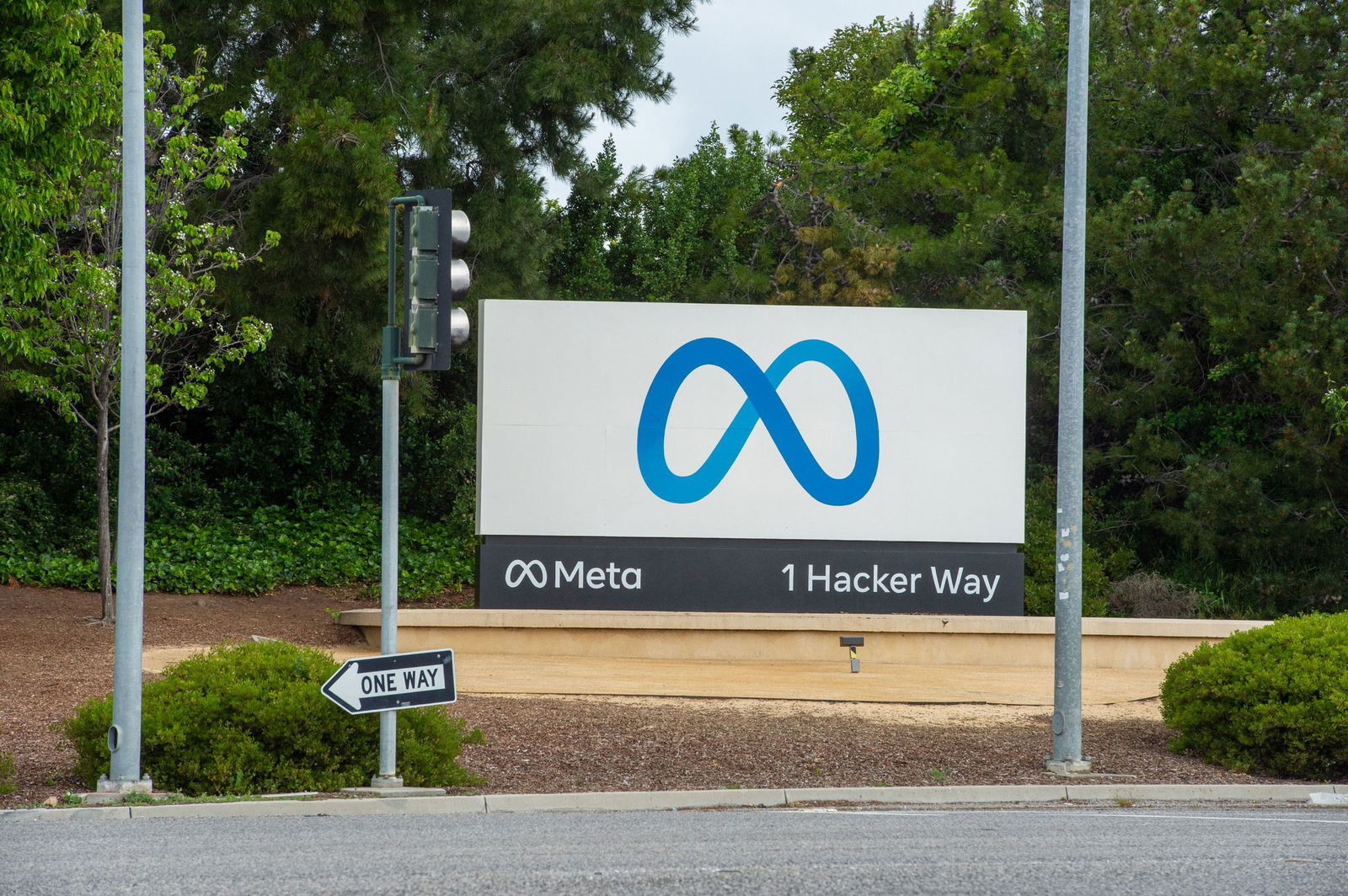 Der US-Konzern Meta weicht seine Hassrede-Regeln in den USA auf. 