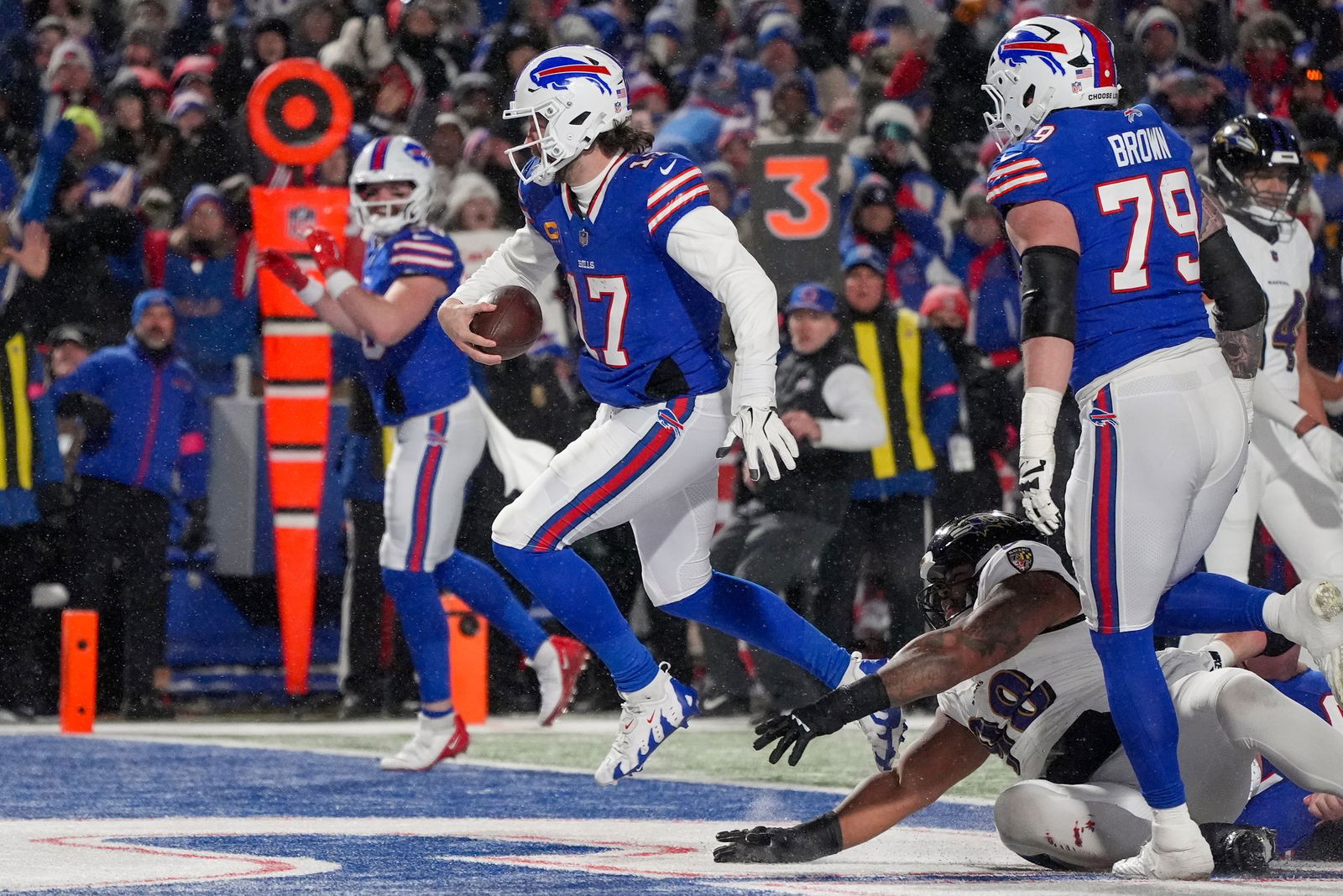 Schon der ersten Halbzeit trug Josh Allen den Ball zweimal in die Endzone.