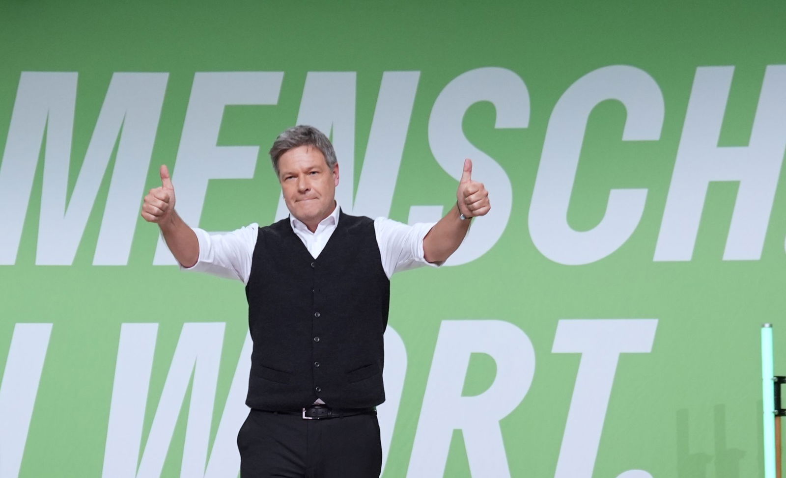 Die Veranstalter der Projektion konnten laut Polizei keine Genehmigung dafür vorweisen. 