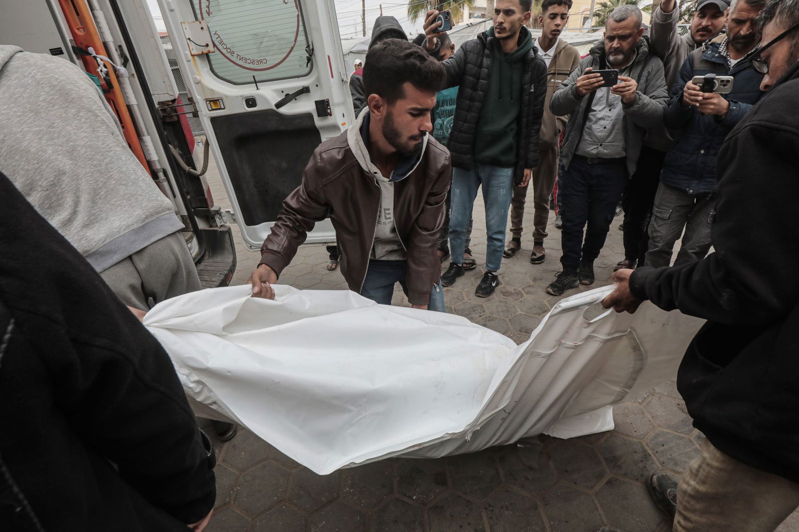 Bei israelischen Angriffen im Gazastreifen starben nach palästinensischen Angaben mindestens 41 Menschen.